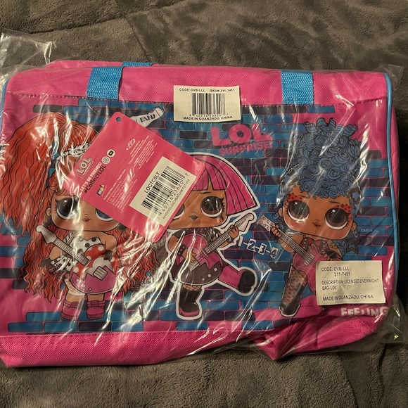 LoL Overnight Bag - Picture 3 of 3